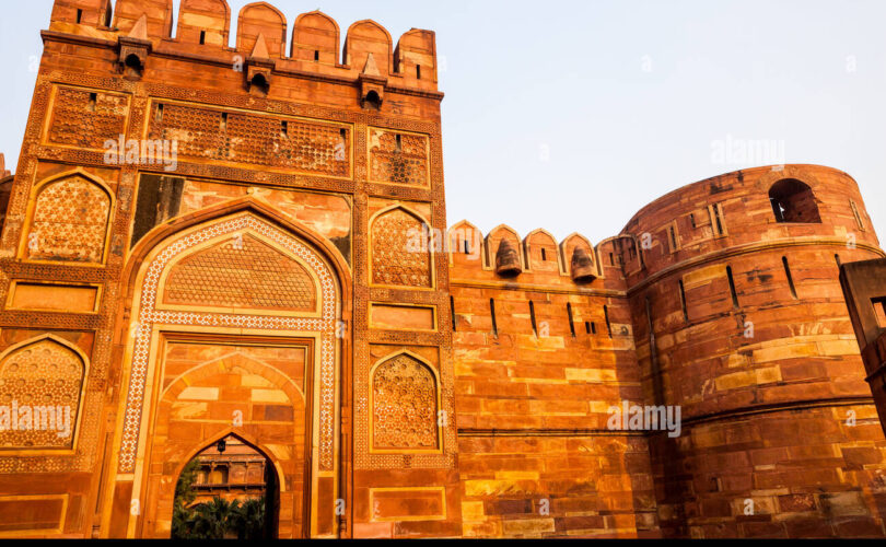 Agra Fort: Architecture and Connection to the Taj Mahal