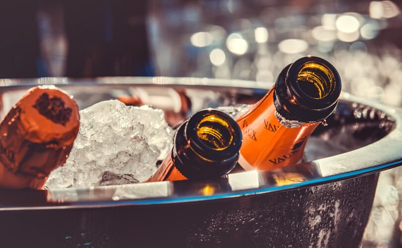 The Impact of Alcohol on Blood Sugar: Safe Drinking Tips